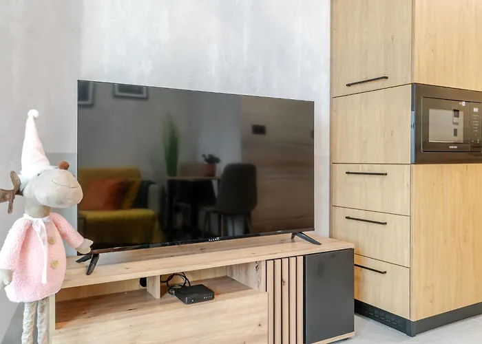 Global Park 21th View By Bookinghost *