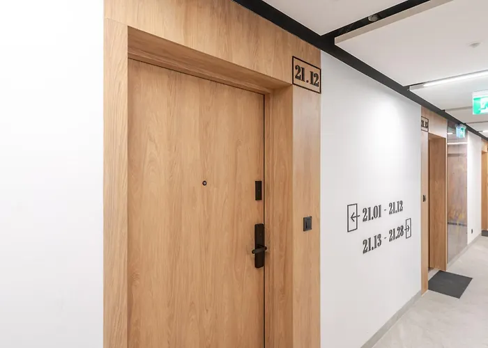 Global Park 21th View By Bookinghost